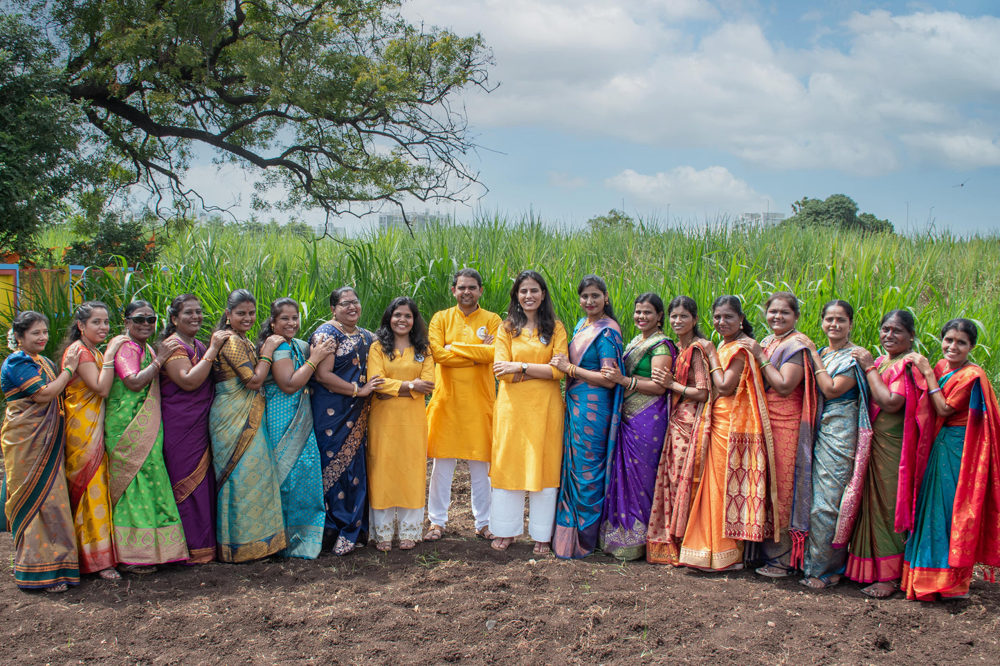 FarmDidi Founders with rural women entrepreneurs